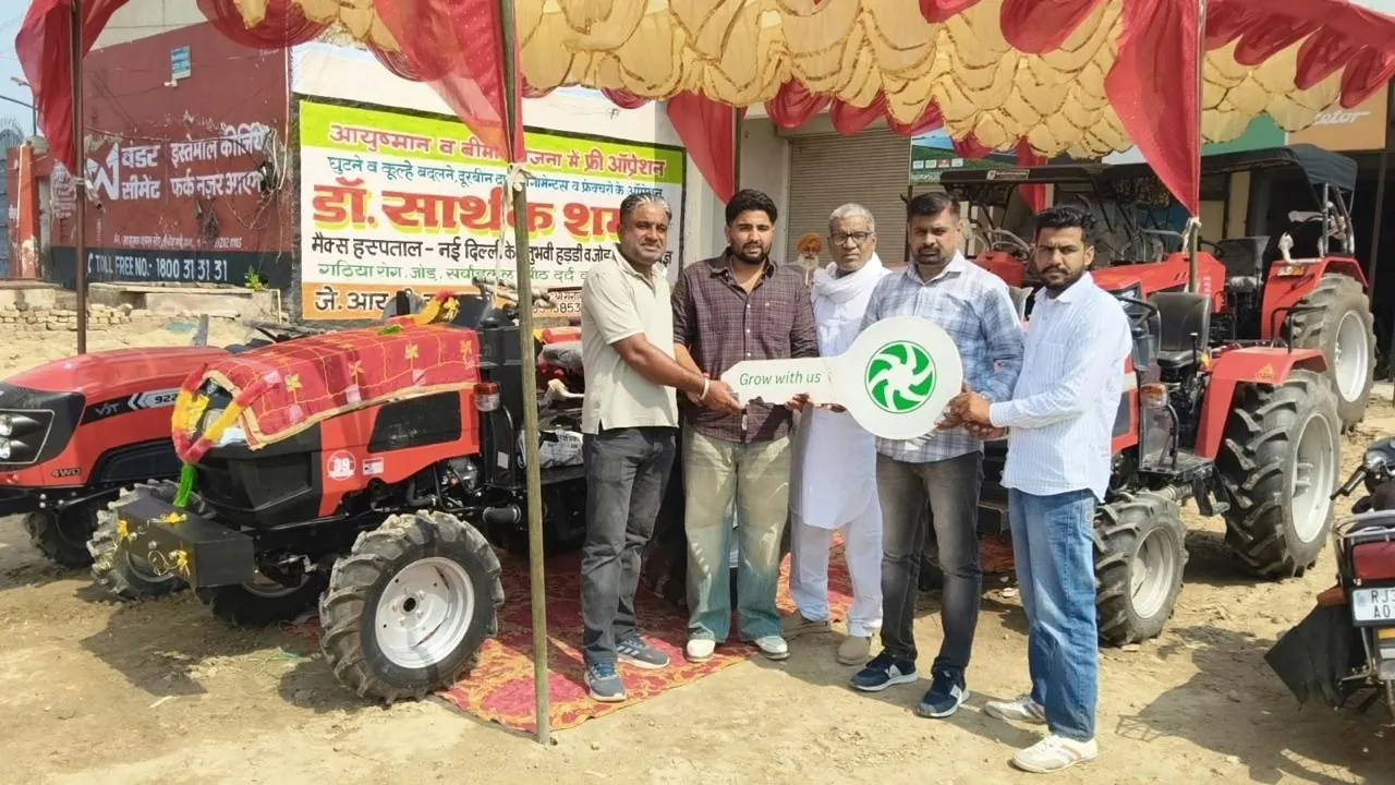 Key handover at our Hanumangarh showroom